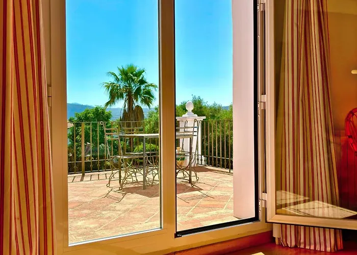 Maridadi 度假居 *