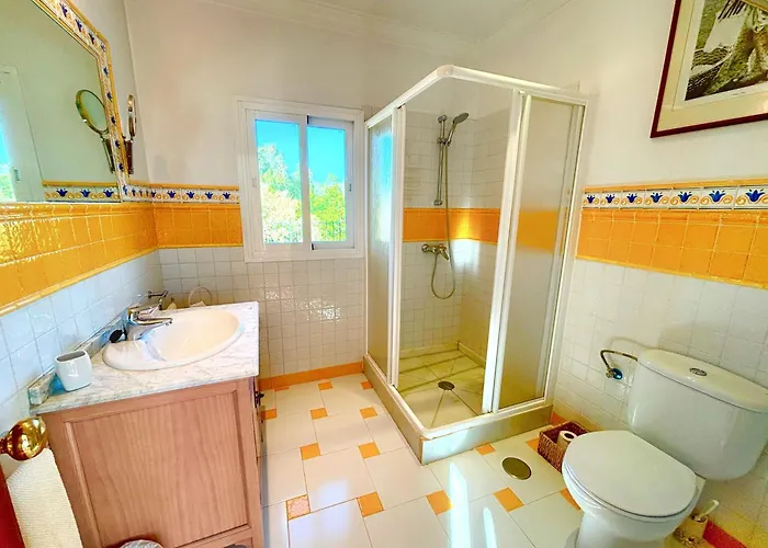 Будинок відпочинку Maridadi Ронда